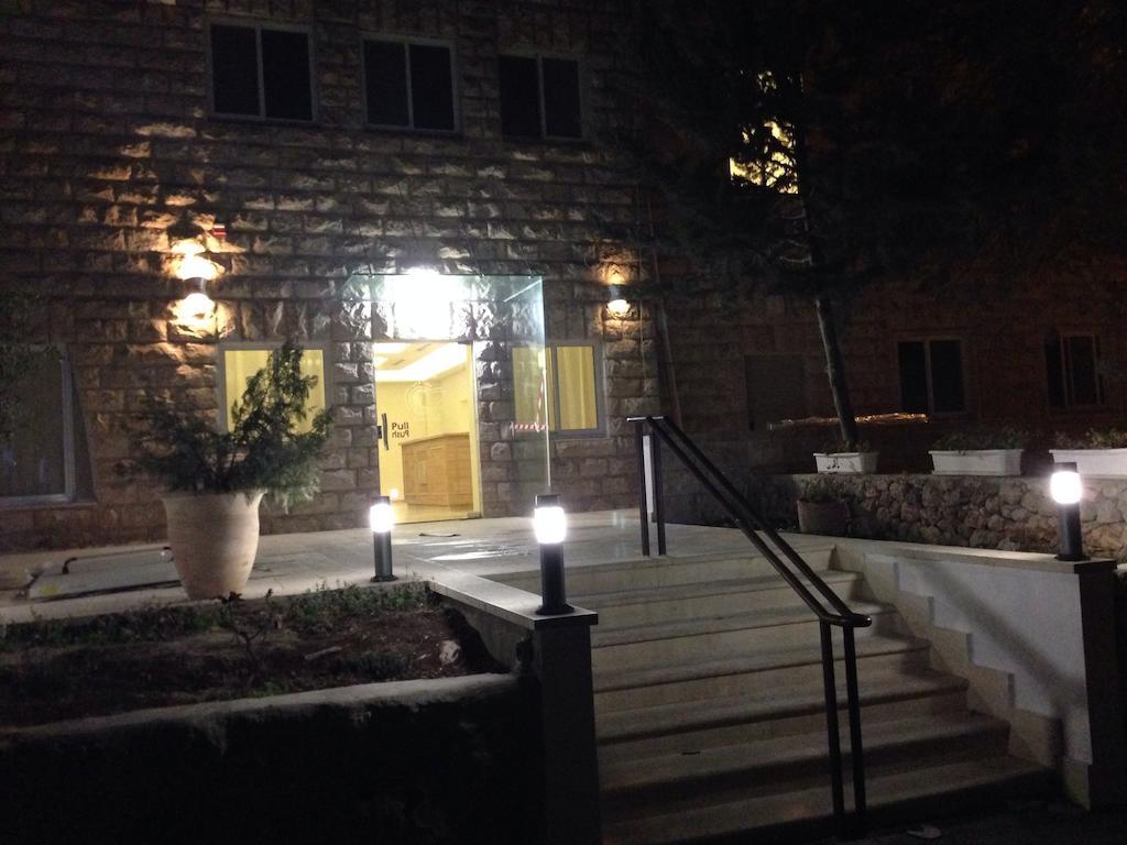 Talitha Kumi Guest House Al-Khader エクステリア 写真