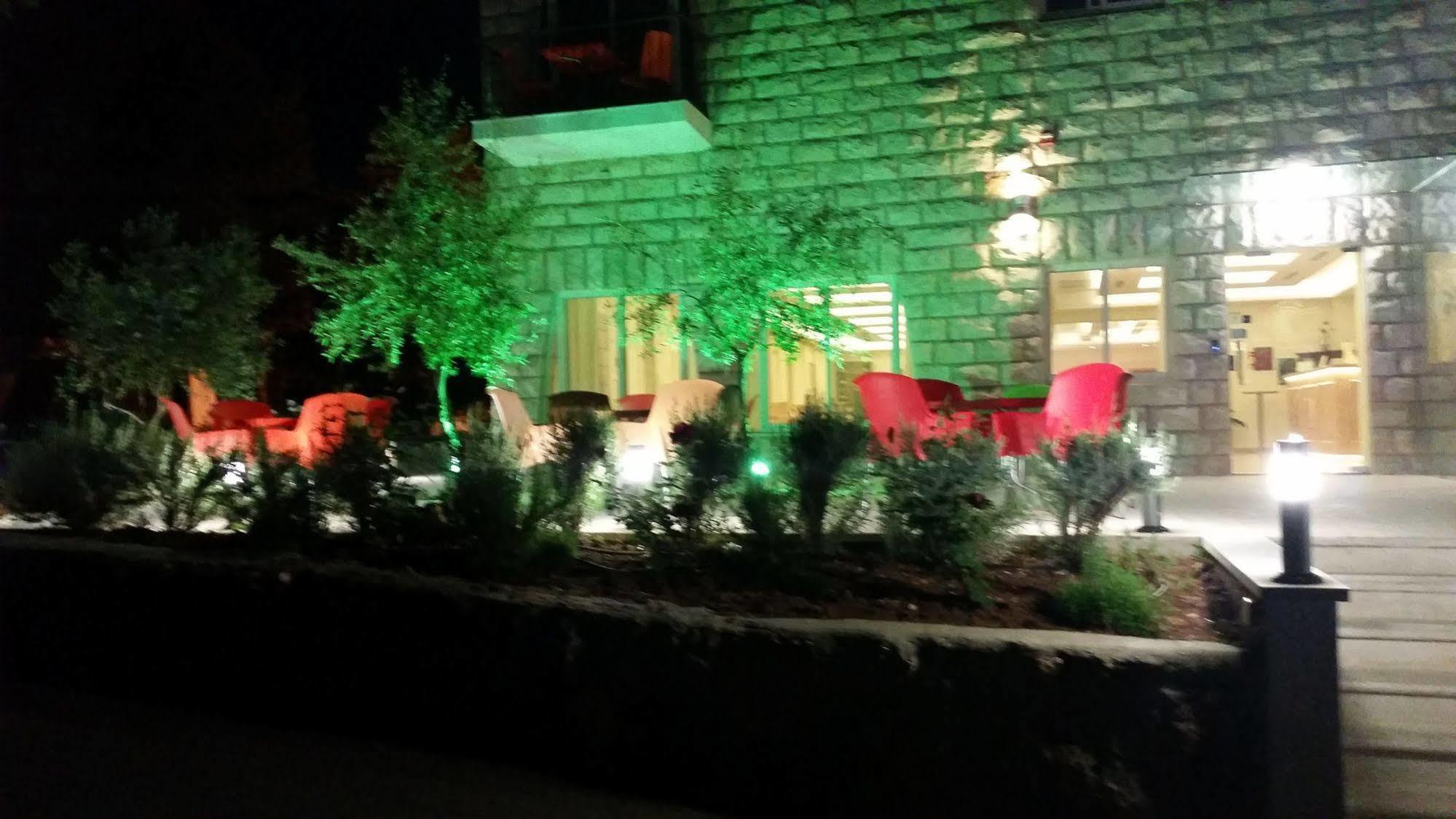 Talitha Kumi Guest House Al-Khader エクステリア 写真