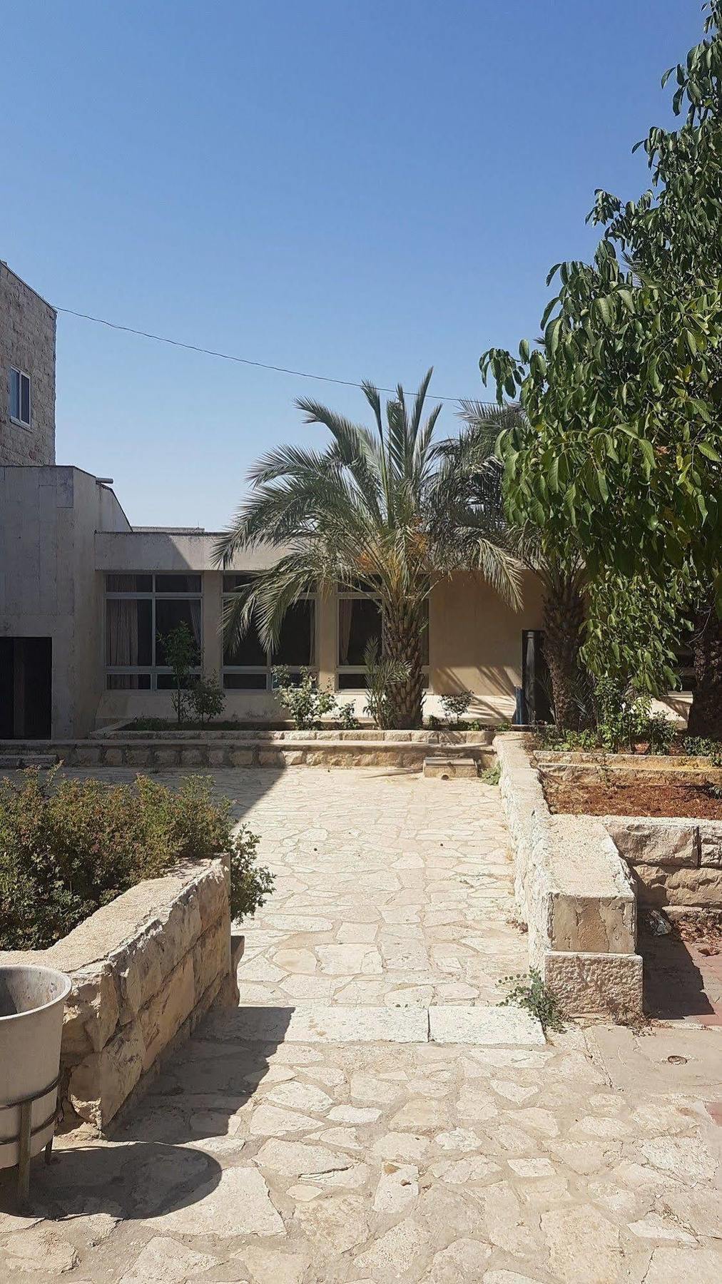Talitha Kumi Guest House Al-Khader エクステリア 写真